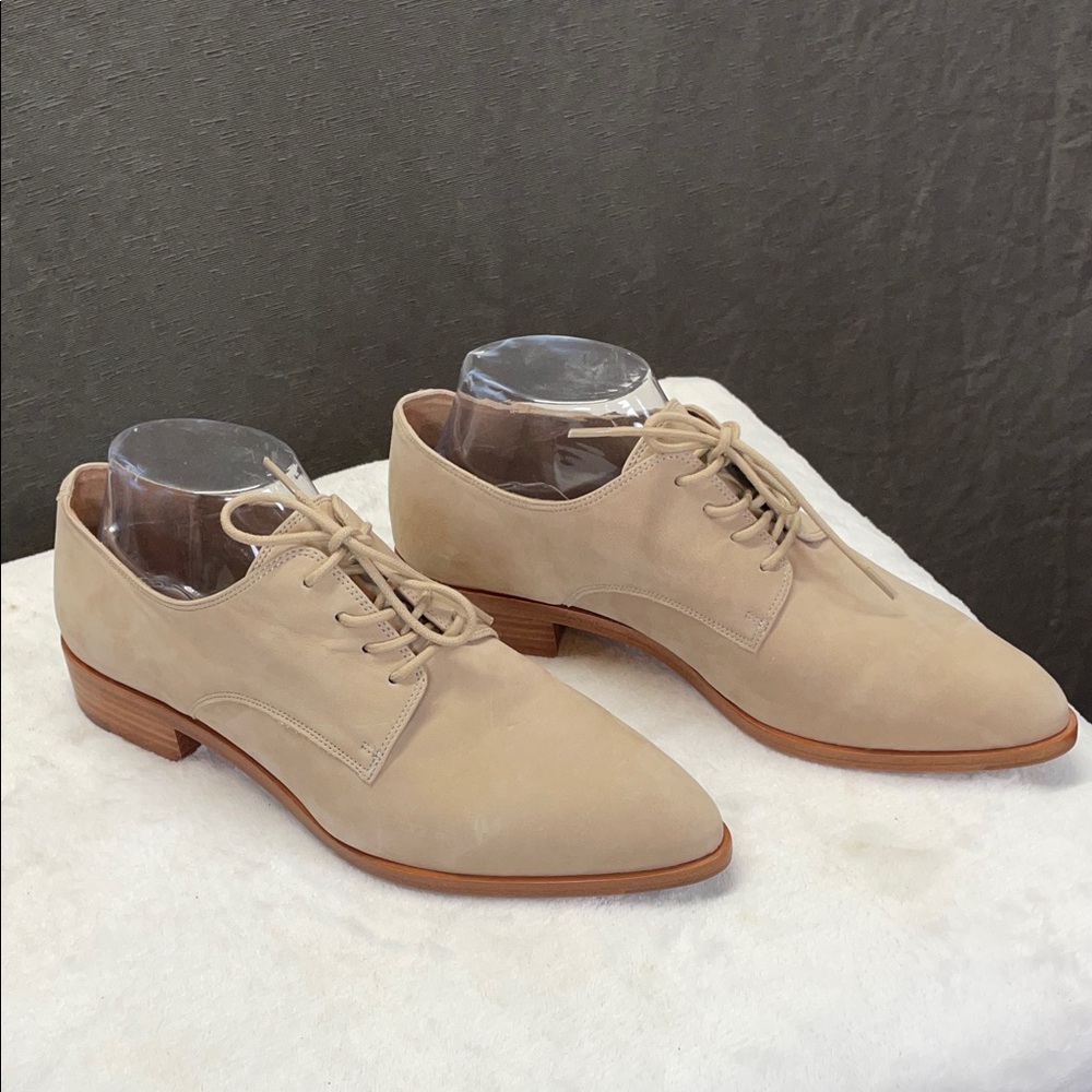 Frye Tan Lace-Up Oxfords - Picture 1 of 10
